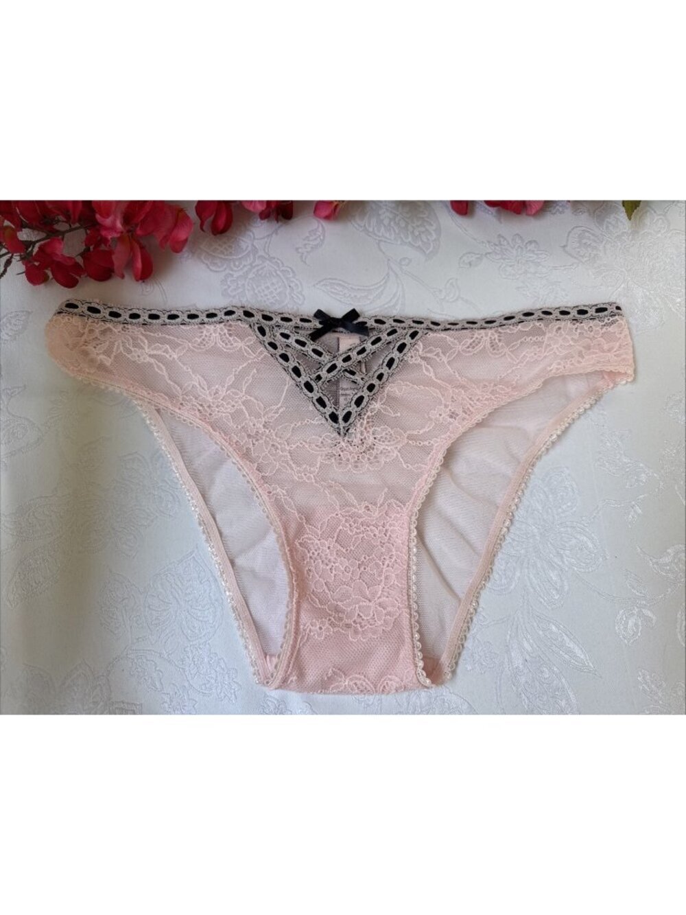 VICTORIA'S SECRET M PINK BLACK DREAM ANGELS CHEEKINI TANGA SHEER PANTIES NWT
